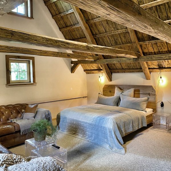 Bauernhof Vogtland Schlafzimmer mit einem 1.80 m Bett