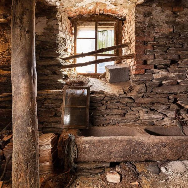 Historischer Innenbereich des Bauernhofs Vogtland vor der Sanierung